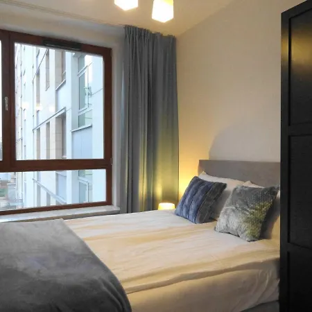 10 Min Do Lotniska, 2 Syp, Ekspres Do Kawy, Kosmetyki Ada, By Visitwarsaw Apartment *