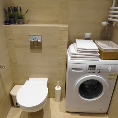 10 Min Do Lotniska, 2 Syp, Ekspres Do Kawy, Kosmetyki Ada, By Visitwarsaw Warschau