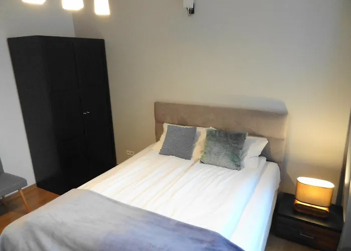 Apartment 10 Min Do Lotniska, 2 Syp, Ekspres Do Kawy, Kosmetyki Ada, By Visitwarsaw *