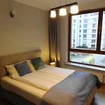 10 Min Do Lotniska, 2 Syp, Ekspres Do Kawy, Kosmetyki Ada, By Visitwarsaw *