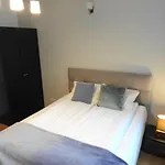 Lejlighed 10 Min Do Lotniska, 2 Syp, Ekspres Do Kawy, Kosmetyki Ada, By Visitwarsaw *